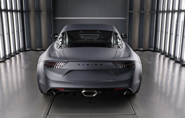 Серебристый автомобиль Alpine A110S, 2019 года вид сзади
