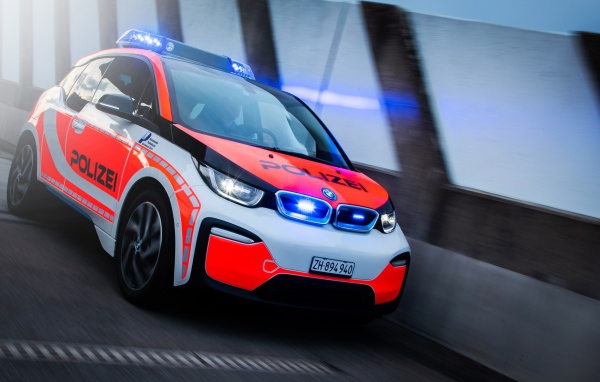 Служебный автомобиль BMW I3 Polizei 2019 года