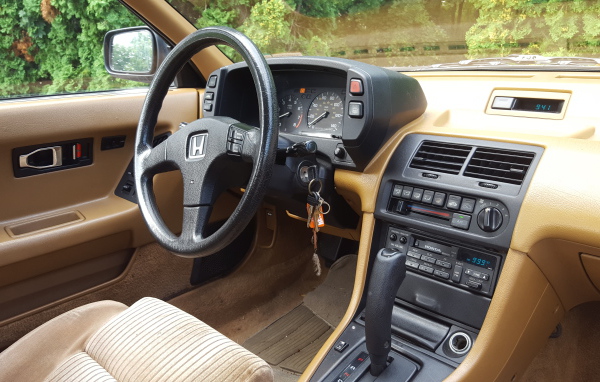 Brown car interior Honda Prelude