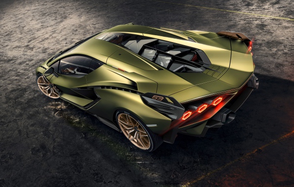 Автомобиль Lamborghini Sian 2019 года вид сзади