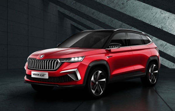 Красный внедорожник Skoda Vision GT 2019 года на сером фоне