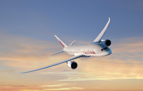 Боинг авиакомпании Qatar в небе