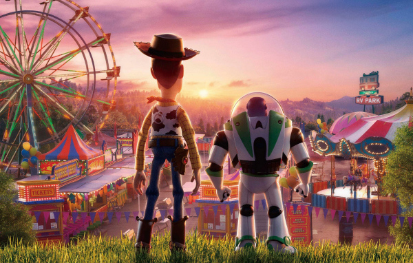 Персонажи Шериф Вуди и Базз Лайтер мультфильм История игрушек 4, 2019 года