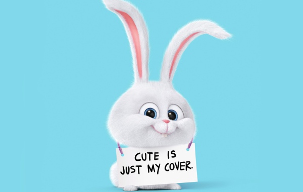 Кролик из мультфильма Тайная жизнь домашних животных 2 на голубом фоне