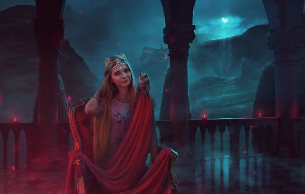 Фантастическая девушка с серым котенком на плече