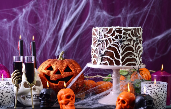 Торт и декор на праздник Хэллоуин 