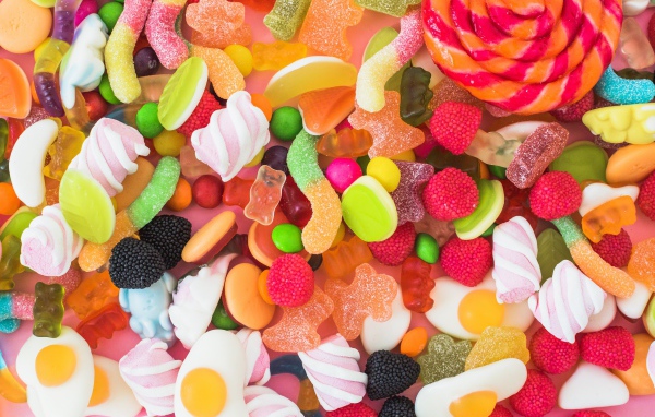 Разноцветные желейные конфеты крупным планом