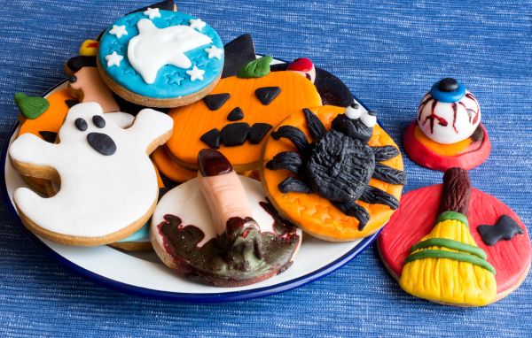 Страшное печенье угощение на праздник Хэллоуин 