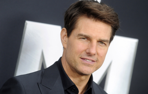 Популярный стильный актер Том Круз