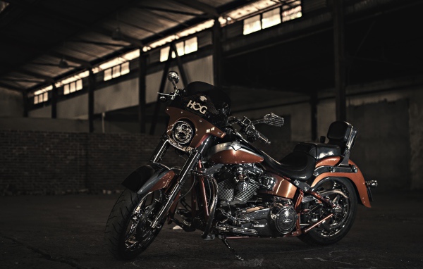 Стильный большой мотоцикл Harley-davidson