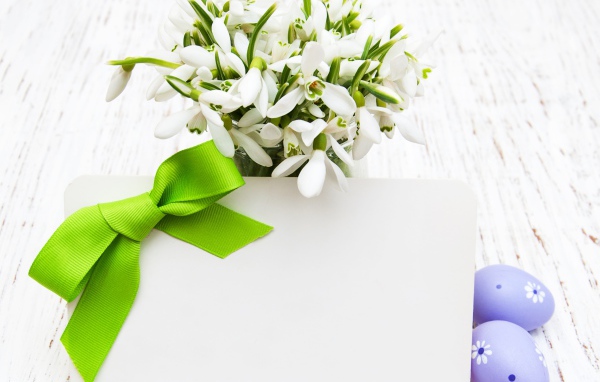 Букет подснежников с открыткой шаблон для поздравительной открытки