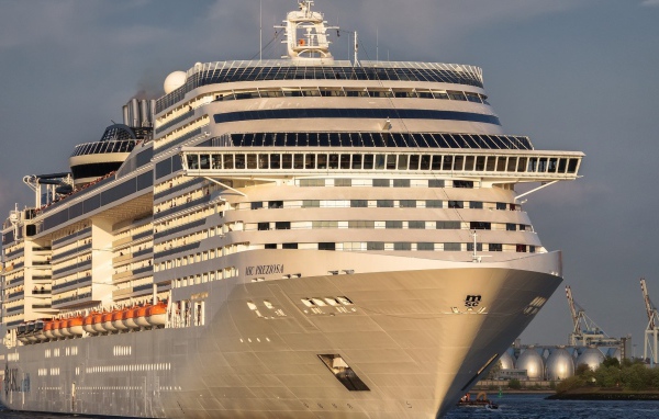 Круизный лайнер MSC Preziosa отправляется в плаванье