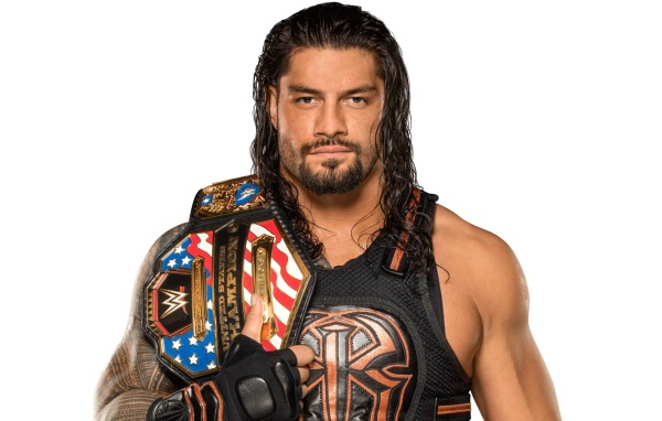 Американский рестлер Роман Рейнс на белом фоне