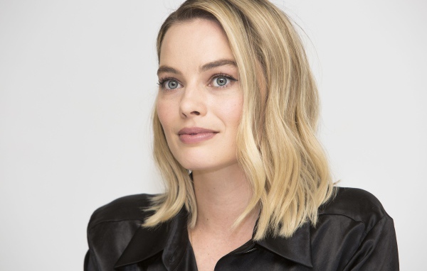 Красивая блондинка, актриса Марго Робби лицо крупным планом