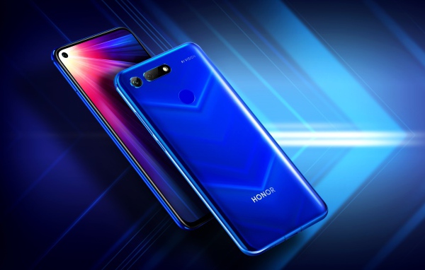 Стильные смартфоны Honor View 20 на синем неоновом фоне