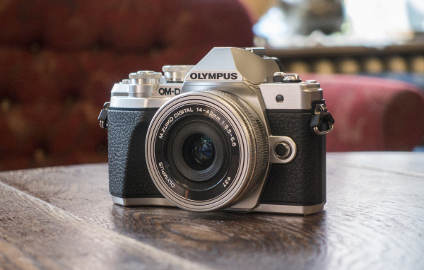 Новый фотоаппарат Olympus OM-D E-M10 Mark III