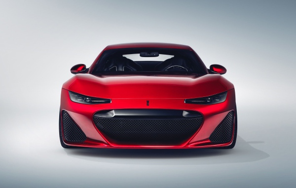 Красный автомобиль  Drako GTE, 2020 года вид спереди