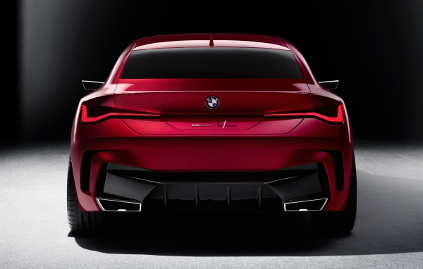 Автомобиль BMW Concept 4, 2019 года вид сзади
