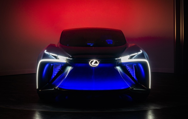 Автомобиль Lexus LF-30, 2020 года с неоновой подсветкой 