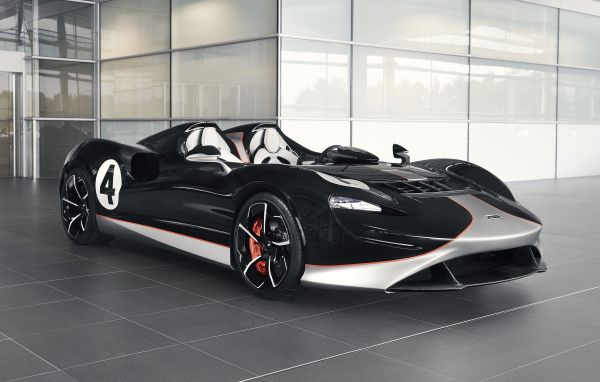 Гоночный автомобиль McLaren MSO Elva M1A Theme 2020 года
