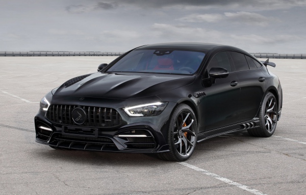 Черный автомобиль Mercedes-AMG GT 63 S 4MATIC+ 4-Door Coupé Inferno 2020 года 