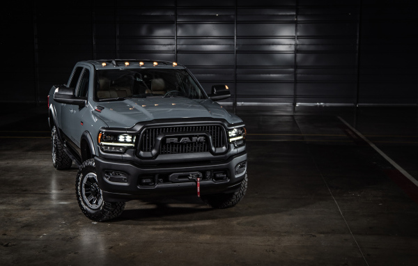 Большой пикап Ram 2500 Power Wagon 75th, 2021 года