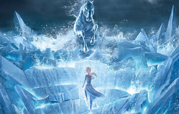 Эльза на ледяной скале с конем