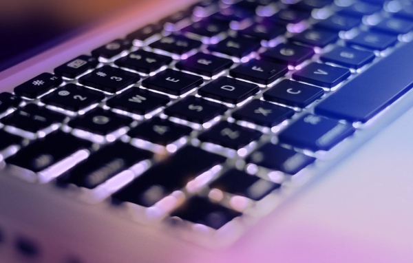 Клавиатура ноутбука с подсветкой 