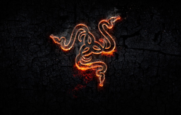 Огненный логотип ROG Forged на черном фоне