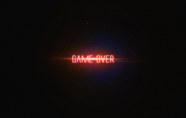 Надпись Game Over на черном фоне