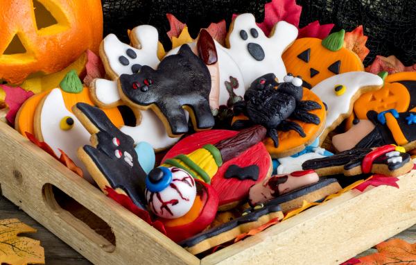 Страшное печенье в ящике на праздник Хэллоуин