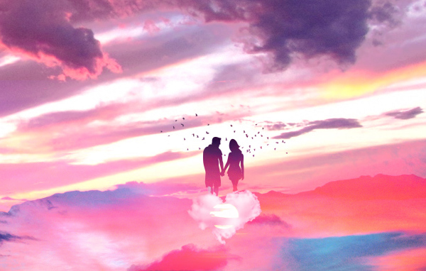 Силуэт влюбленной пары идет по облакам 
