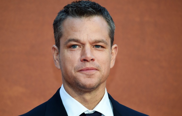 Красивый стильный мужчина, актер Мэтт Деймон