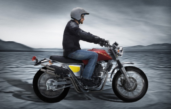 Мотоциклист на мотоцикле  SWM Silver Vase 440, 2020 года