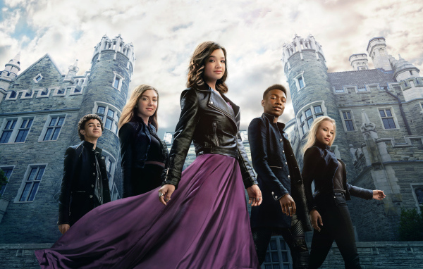 Главные герои фильма Тайное общество младших монарших особ, 2020