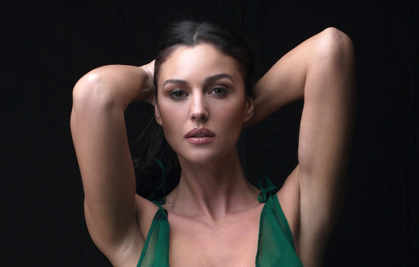 Элегантная итальянская актриса Моника Беллуччи