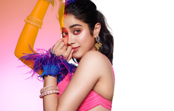 Молодая актриса болливуда Джанви Капур 