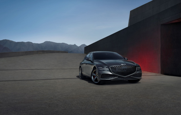 Автомобиль Genesis G80 Sport 2021 года