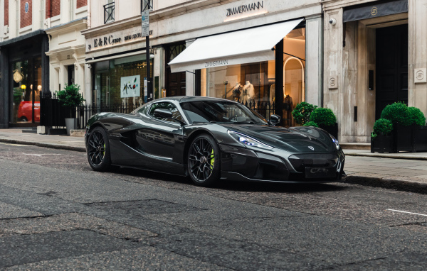 Спорткар Rimac Nevera 2021 года в городе