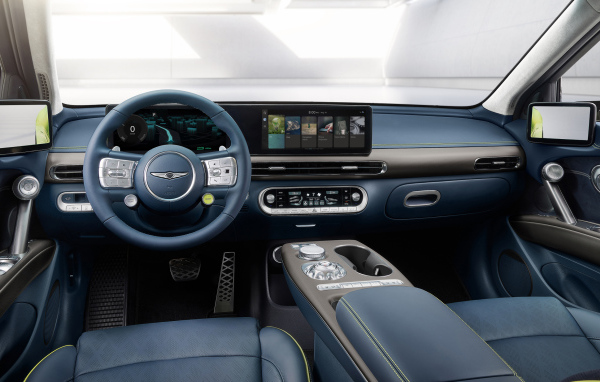 Кожаный салон автомобиля Genesis GV60, 2021 года