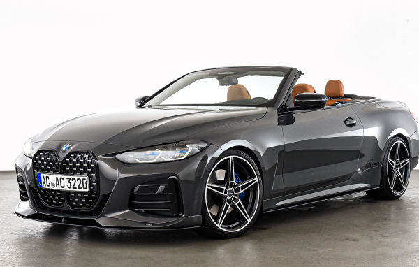 Кабриолет BMW 4 Series, 2021 года на белом фоне