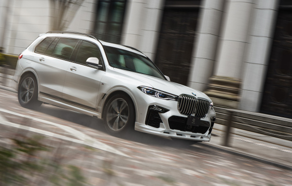 Быстрый  BMW X7 XDrive35d M Sport 2021 года в городе 