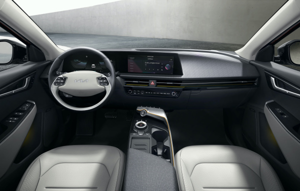 Салон автомобиля Kia EV6 2021 года