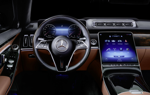 Салон автомобиля Mercedes-Benz S 680 Guard 4MATIC 2021 года 