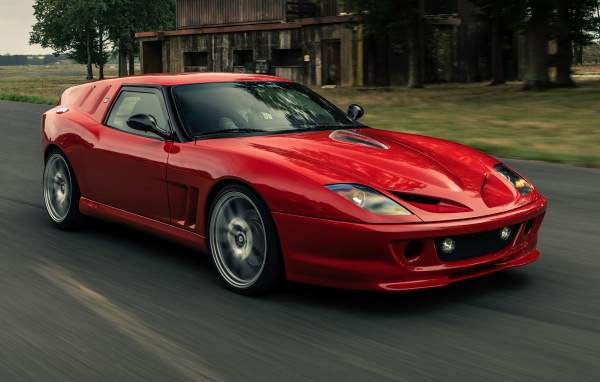 Красный легендарный Breadvan Hommage 2020 года