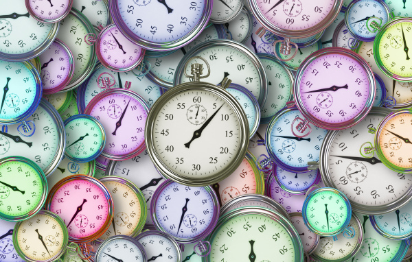 Много секундомеров крупным планом