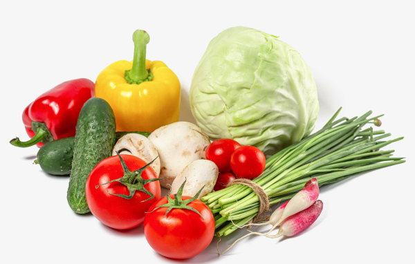 Аппетитные свежие овощи на белом фоне крупным планом