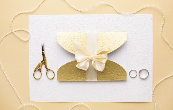 Приглашение на свадьбу с кольцами 