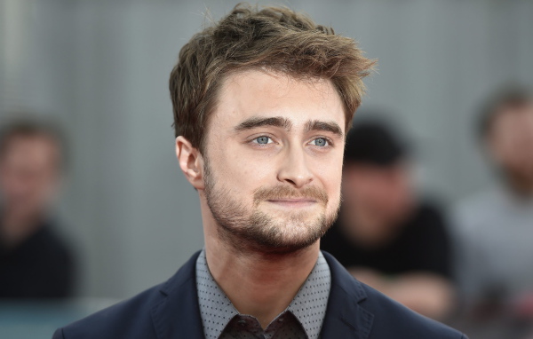 Красивый голубоглазый мужчина, актер Дэниел Рэдклифф