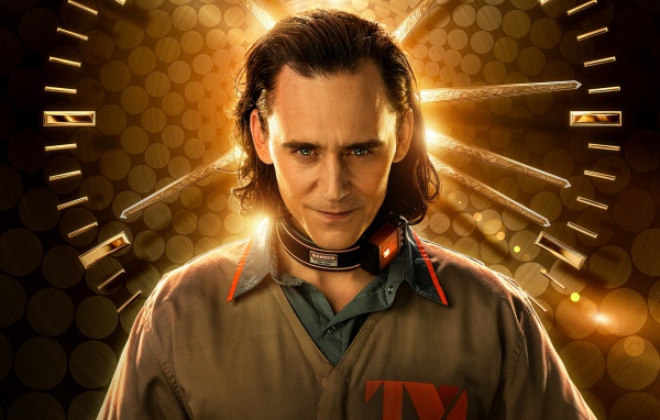 Актер Том Хиддлстон в роли Локи